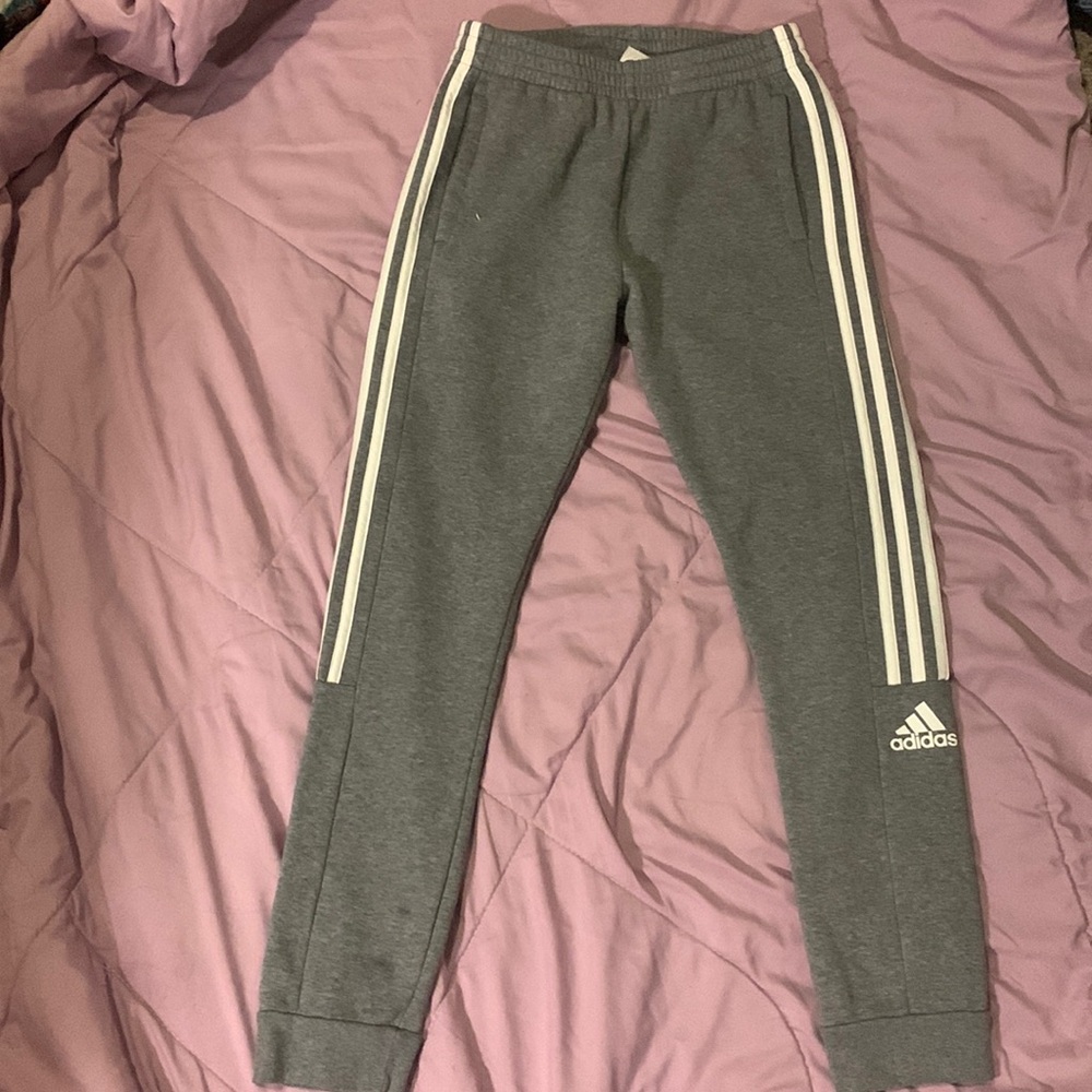 Light Grey Adidas Kids Joggers with Pockets 🩶